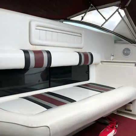 Ботель Exclusive Boat In Pirita Harbour *